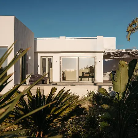 Nooma House Villa Kastrákion